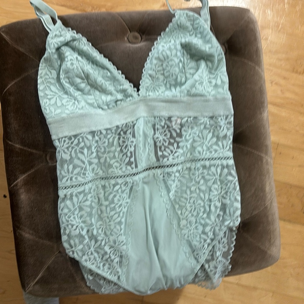 La vie en rose mint green bodysuit!